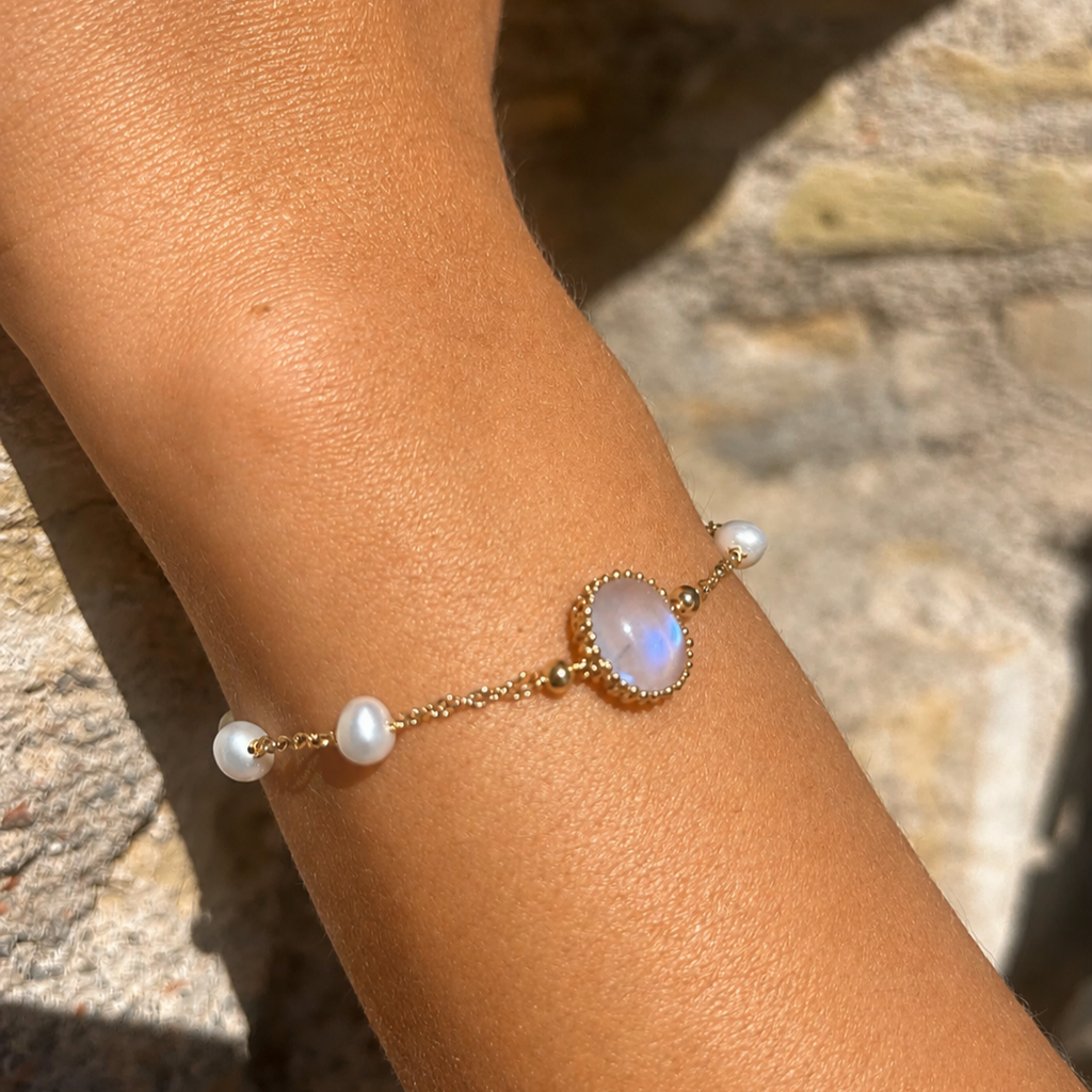 Moonstone Bracelet -  Luna Grace